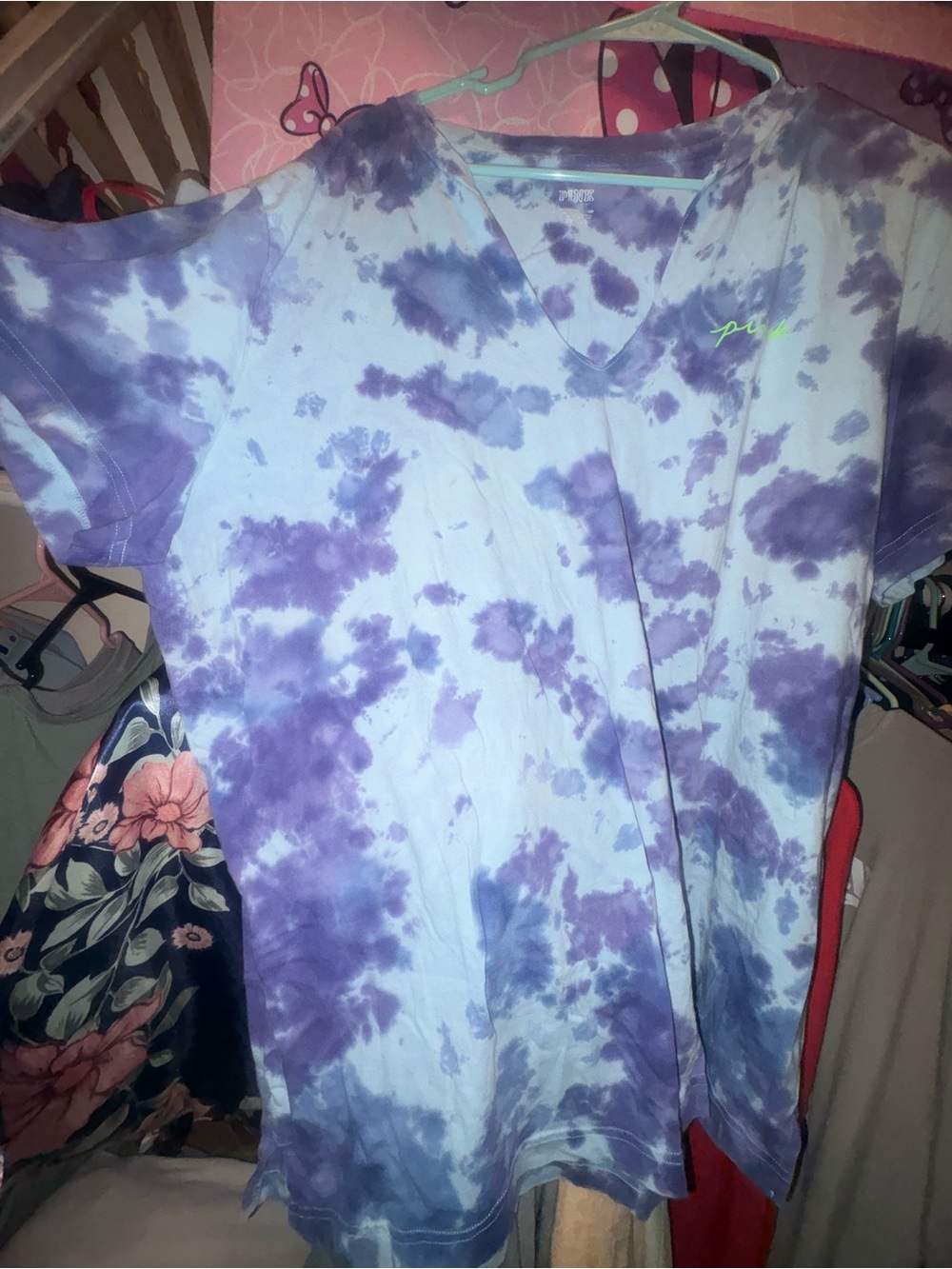 PINK vs shirt